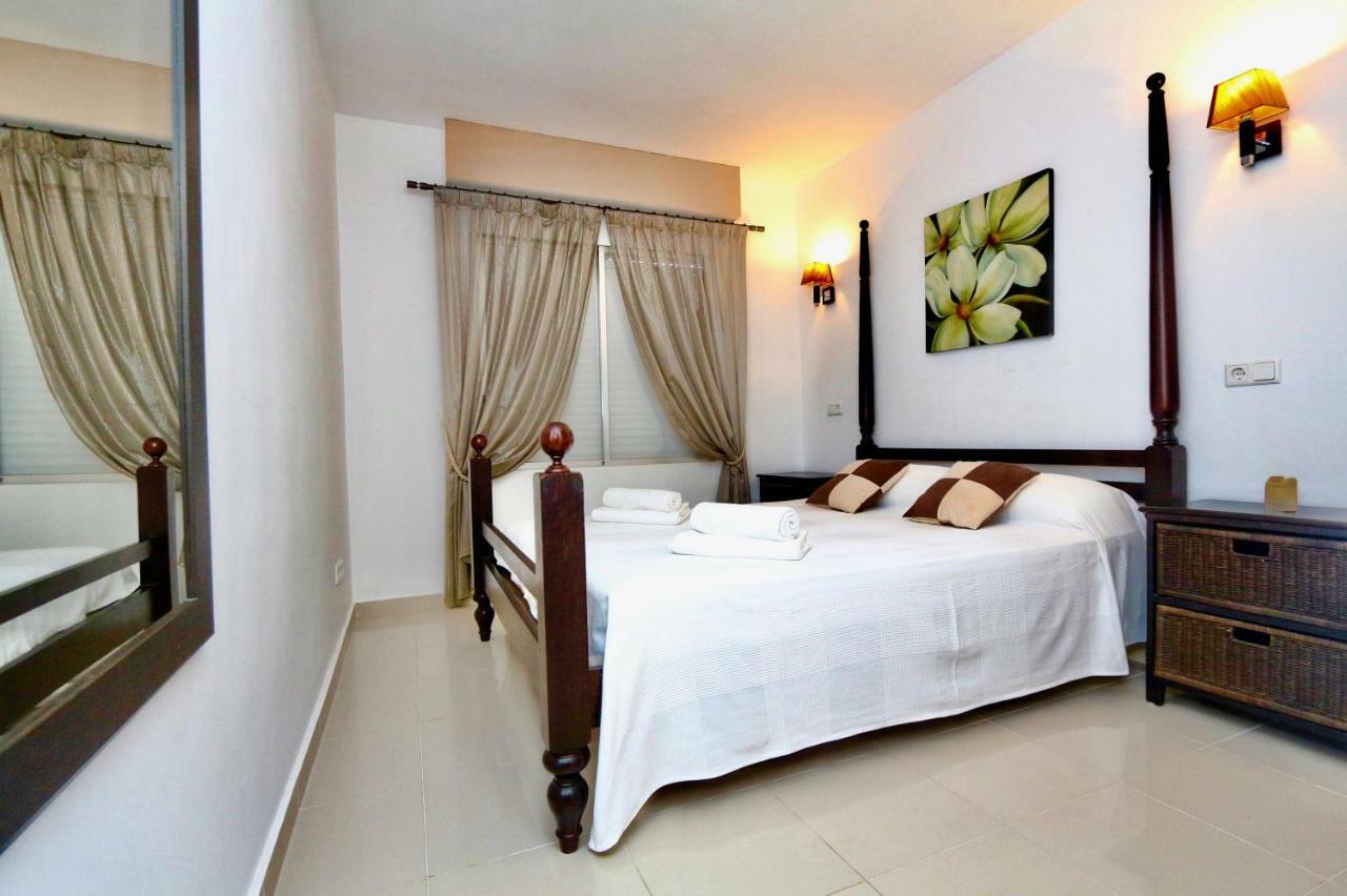 3- Bedroom Apartment In The Centre Of Calpe With Nice Living Room, 1 Bathroom. Exterior foto