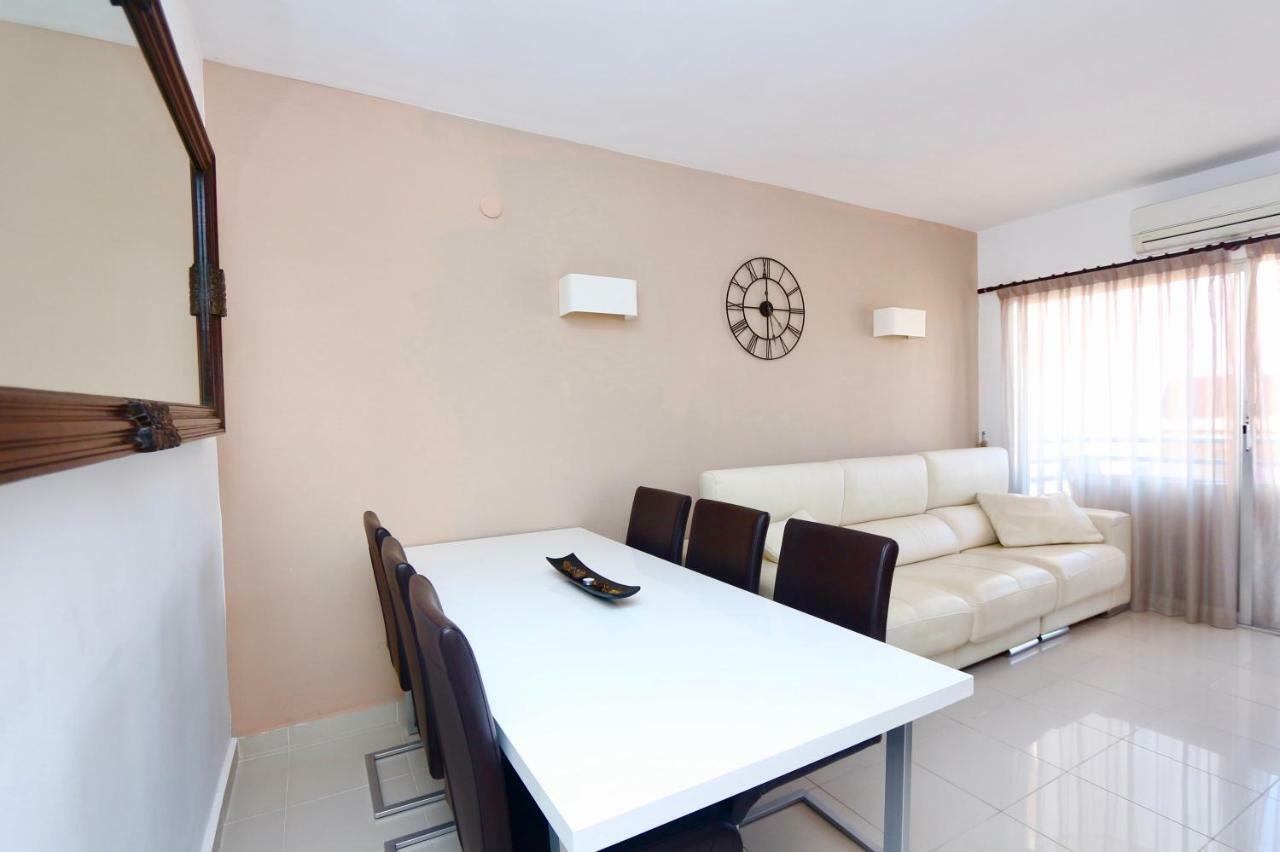 3- Bedroom Apartment In The Centre Of Calpe With Nice Living Room, 1 Bathroom. Exterior foto