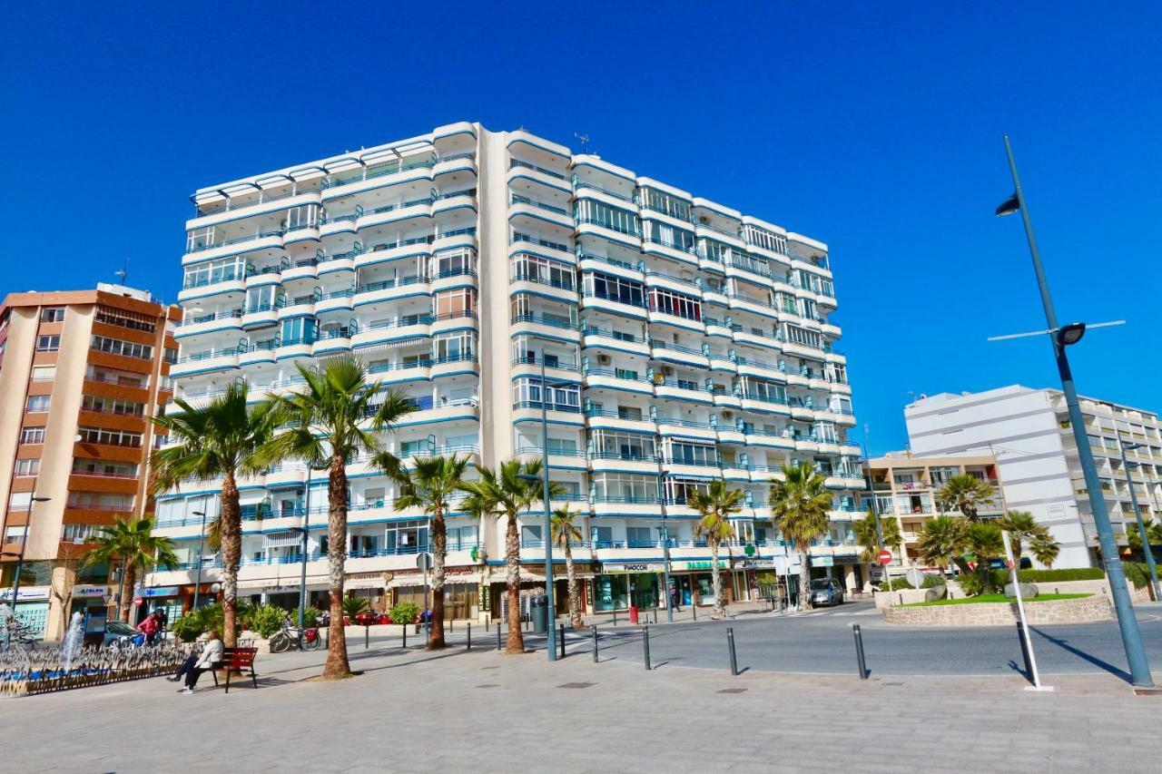 3- Bedroom Apartment In The Centre Of Calpe With Nice Living Room, 1 Bathroom. Exterior foto