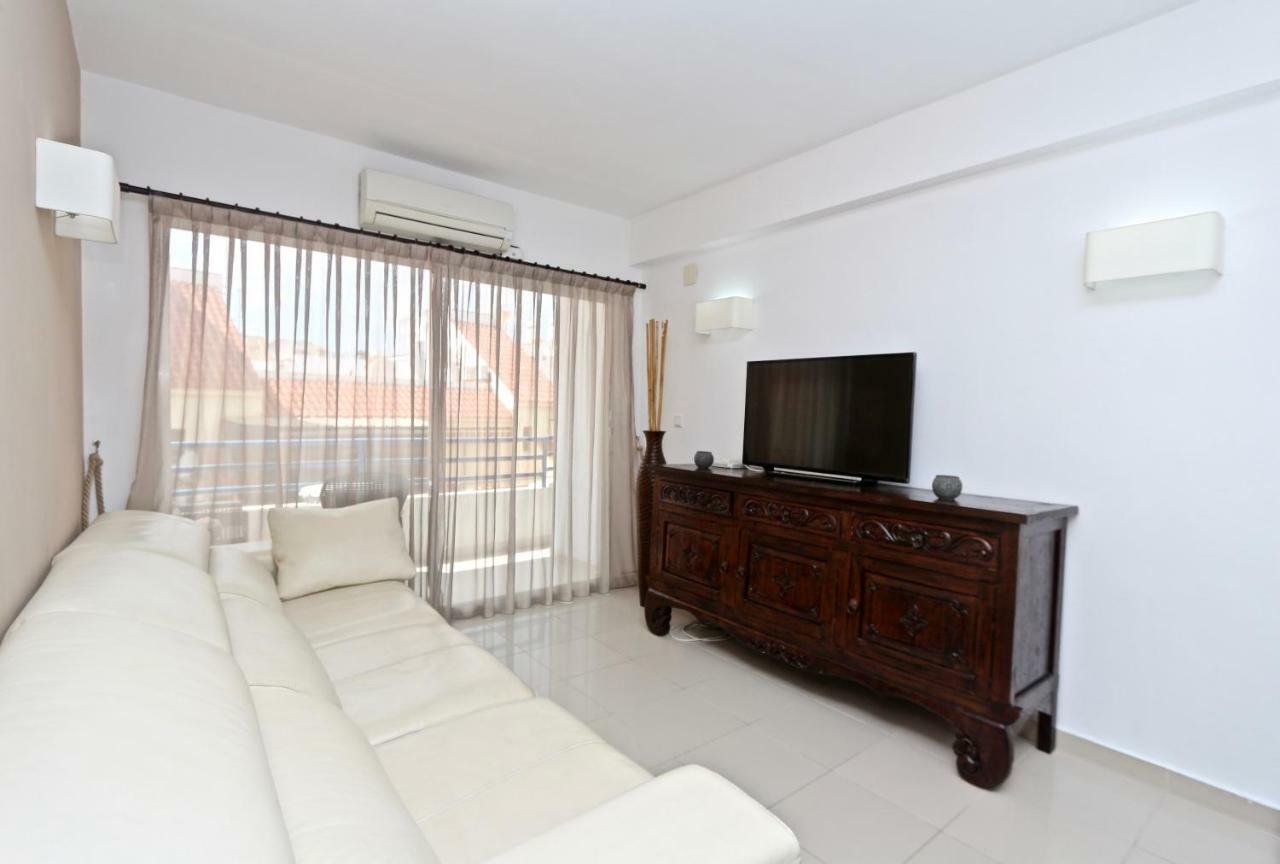 3- Bedroom Apartment In The Centre Of Calpe With Nice Living Room, 1 Bathroom. Exterior foto
